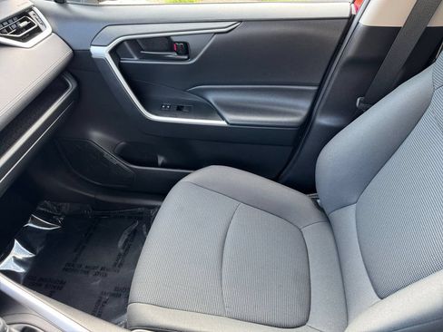 Used 2020 Toyota RAV4 LE w/ All Weather Liner Package AWD/4WD image 30