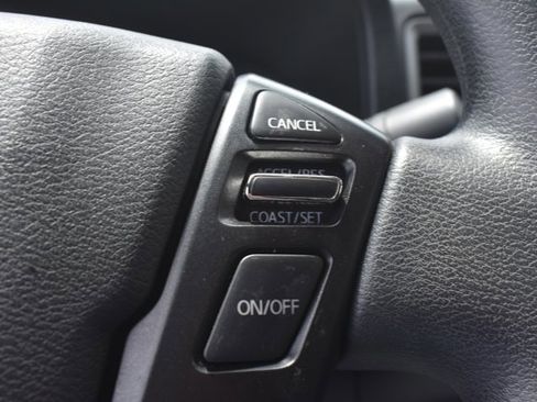 Used 2024 Nissan Frontier SV RWD image 20