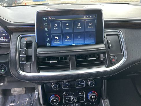 Used 2023 Chevrolet Suburban Premier image 19