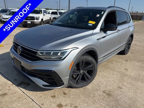 Used 2023 Volkswagen Tiguan SE R-Line FWD image 1