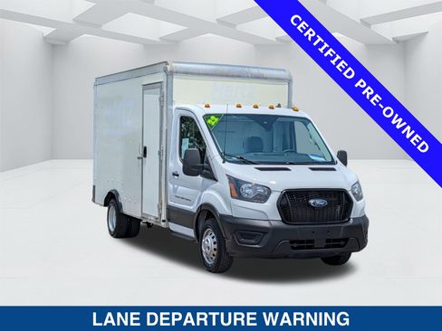 Certified 2022 Ford Transit 350 DRW RWD image 3