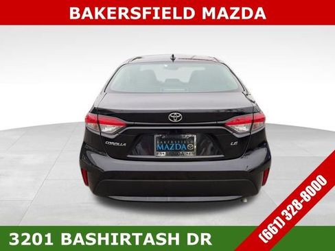 Used 2022 Toyota Corolla LE image 4