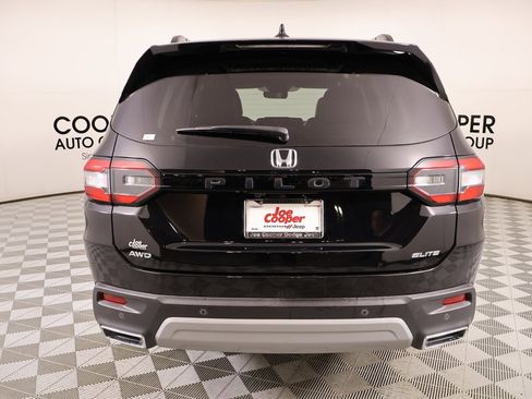 Used 2023 Honda Pilot Elite image 25