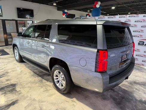 Used 2018 Chevrolet Suburban LT AWD/4WD image 12