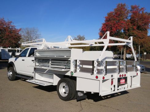 New 2023 RAM 4500 Tradesman w/ Chrome Appearance Group RWD image 2