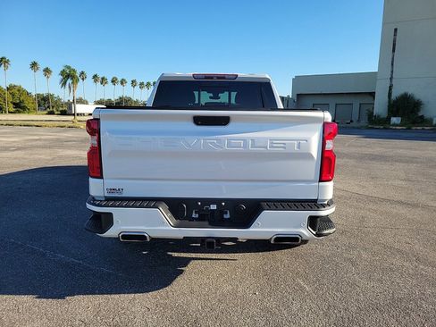 Used 2019 Chevrolet Silverado 1500 High Country w/ Technology Package image 6