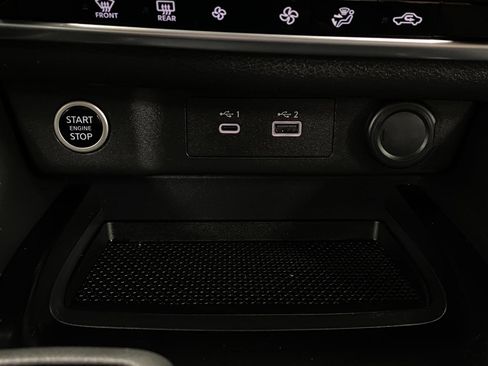 Used 2023 Nissan Rogue SV image 24