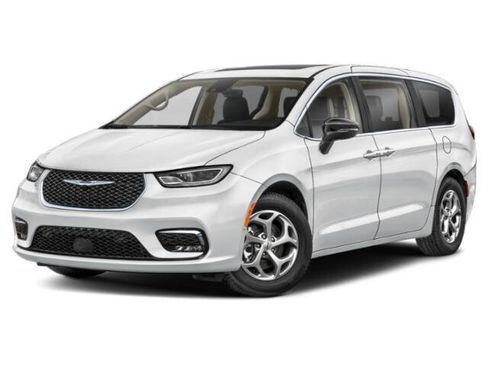 Used 2025 Chrysler Pacifica Limited FWD image 2