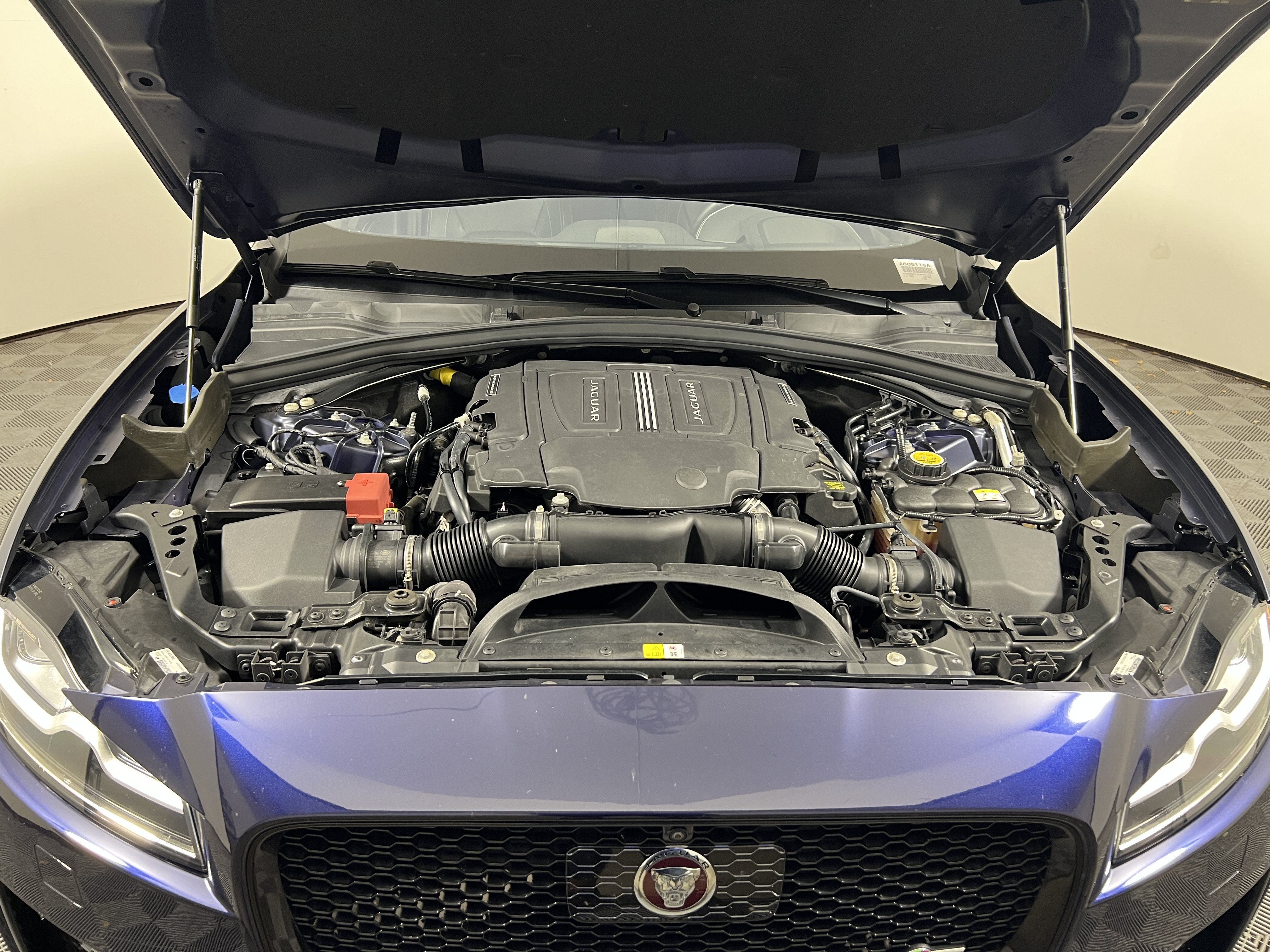 Used 2019 Jaguar F-PACE S AWD/4WD image 20