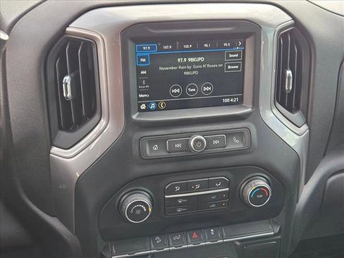 Used 2019 Chevrolet Silverado 1500 Custom Trail Boss w/ Custom Convenience Package AWD/4WD image 14