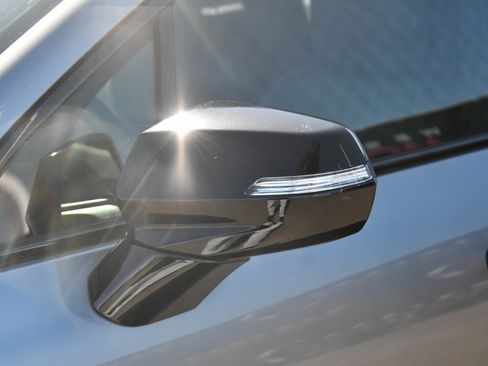 Used 2024 Honda Prologue Touring image 13