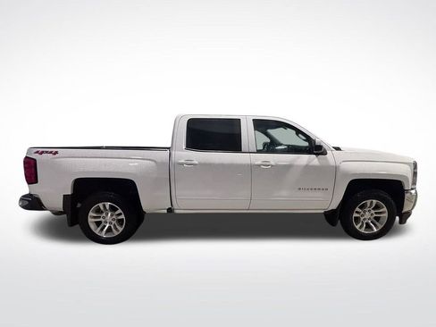 Used 2018 Chevrolet Silverado 1500 LT w/ All Star Edition image 4