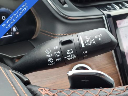Used 2022 Jeep Grand Cherokee Summit w/ Luxury Tech Group V AWD/4WD image 22