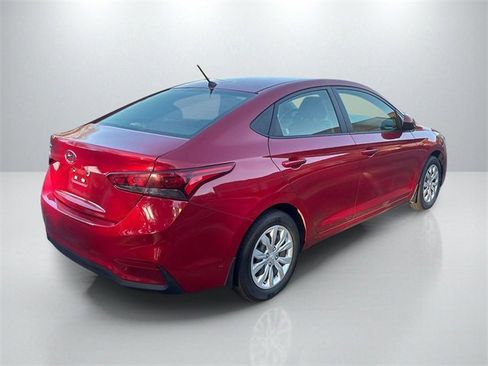 Used 2022 Hyundai Accent SE image 7