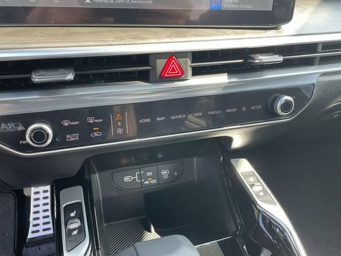 New 2026 Kia Sorento SX Prestige image 17