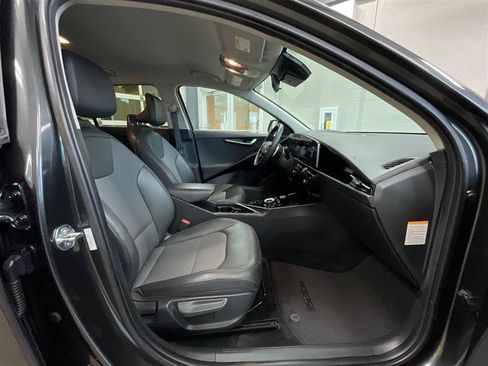 Used 2023 Kia Niro Wind FWD image 29