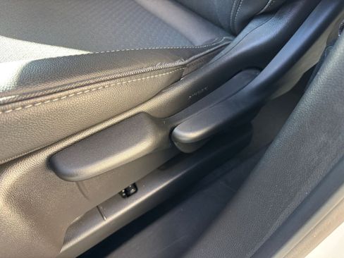 Used 2025 Buick Encore GX Preferred image 23