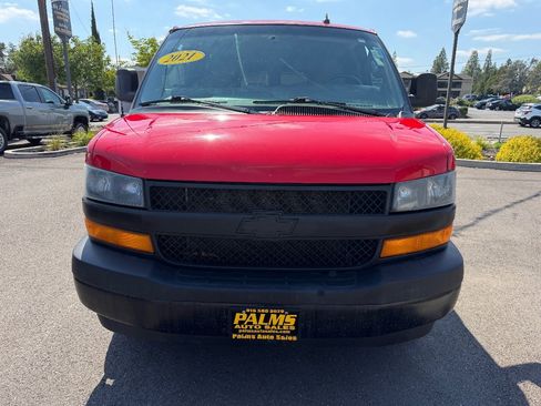 Used 2021 Chevrolet Express 3500 LS w/ Cold Climate Package RWD image 2