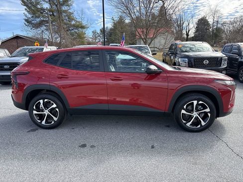 New 2026 Chevrolet Trax RS w/ Sunroof Package image 10
