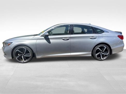 Used 2019 Honda Accord Sport image 3