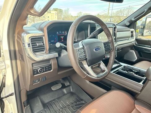 Used 2025 Ford F250 King Ranch w/ Chrome Package image 34