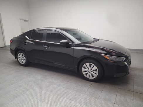 Used 2025 Nissan Sentra S FWD image 11