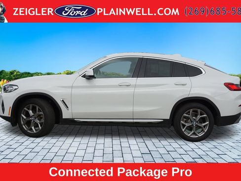 Used 2025 BMW X4 xDrive30i AWD/4WD image 2