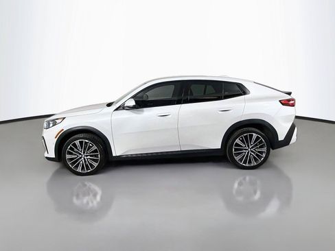Used 2025 BMW X2 xDrive28i w/ Technology Package AWD/4WD image 8