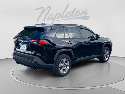 Used 2025 Toyota RAV4 XLE w/ Convenience Package AWD/4WD image 6