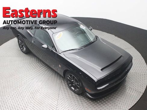 Used 2021 Dodge Challenger R/T Scat Pack RWD image 3