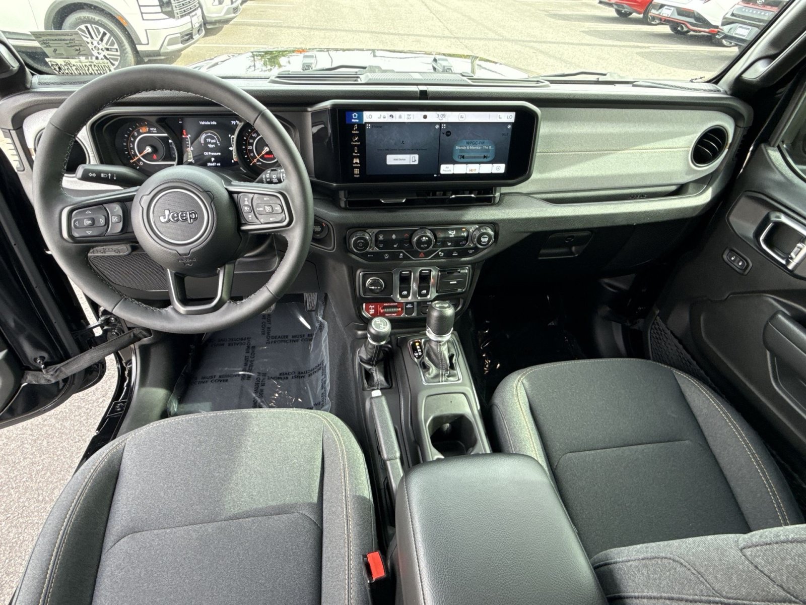 Used 2025 Jeep Wrangler Sport AWD/4WD image 23