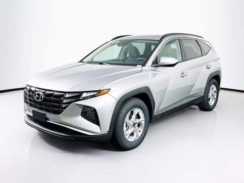 Used 2024 Hyundai Tucson SEL FWD image 3