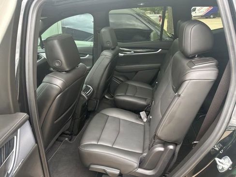 Certified 2024 Cadillac XT6 Premium Luxury AWD/4WD image 16
