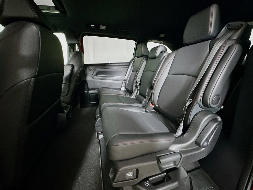 Used 2026 Honda Odyssey Sport-L image 17