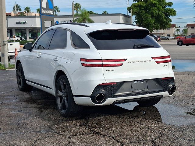 Used 2024 Genesis GV70 2.5T w/ Sport Prestige Package AWD/4WD image 3
