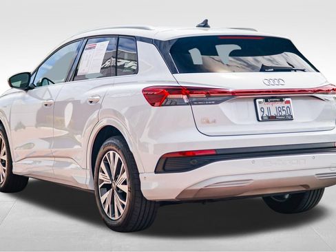 Used 2023 Audi Q4 e-tron Premium Plus RWD image 4