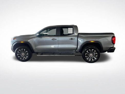 Used 2024 GMC Canyon Denali AWD/4WD image 2