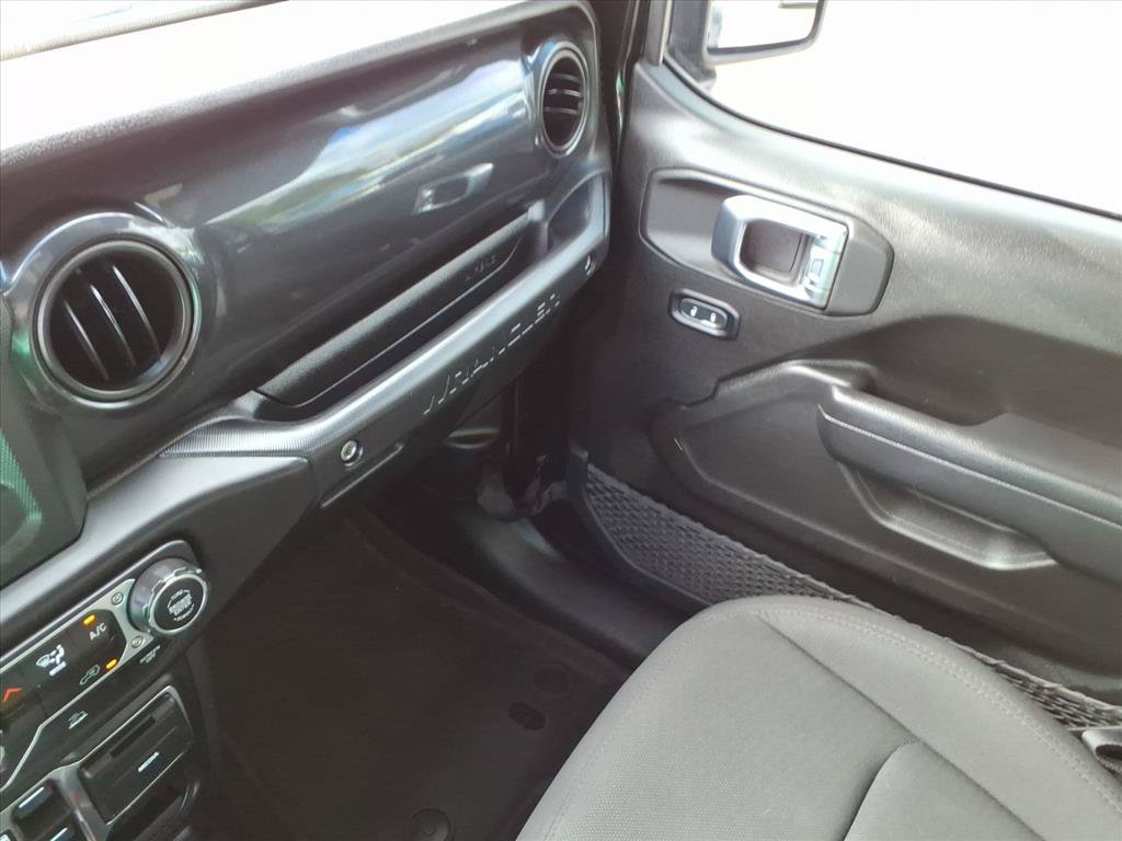 Used 2023 Jeep Wrangler Unlimited Sport AWD/4WD image 34