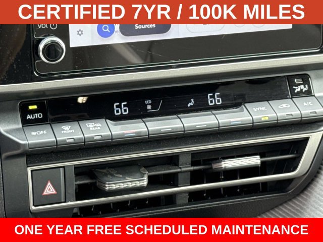 Used 2025 Toyota Camry SE FWD image 21