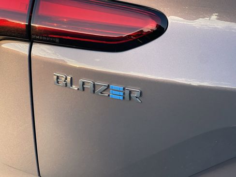 New 2025 Chevrolet Blazer EV LT w/ Super Cruise Package image 69