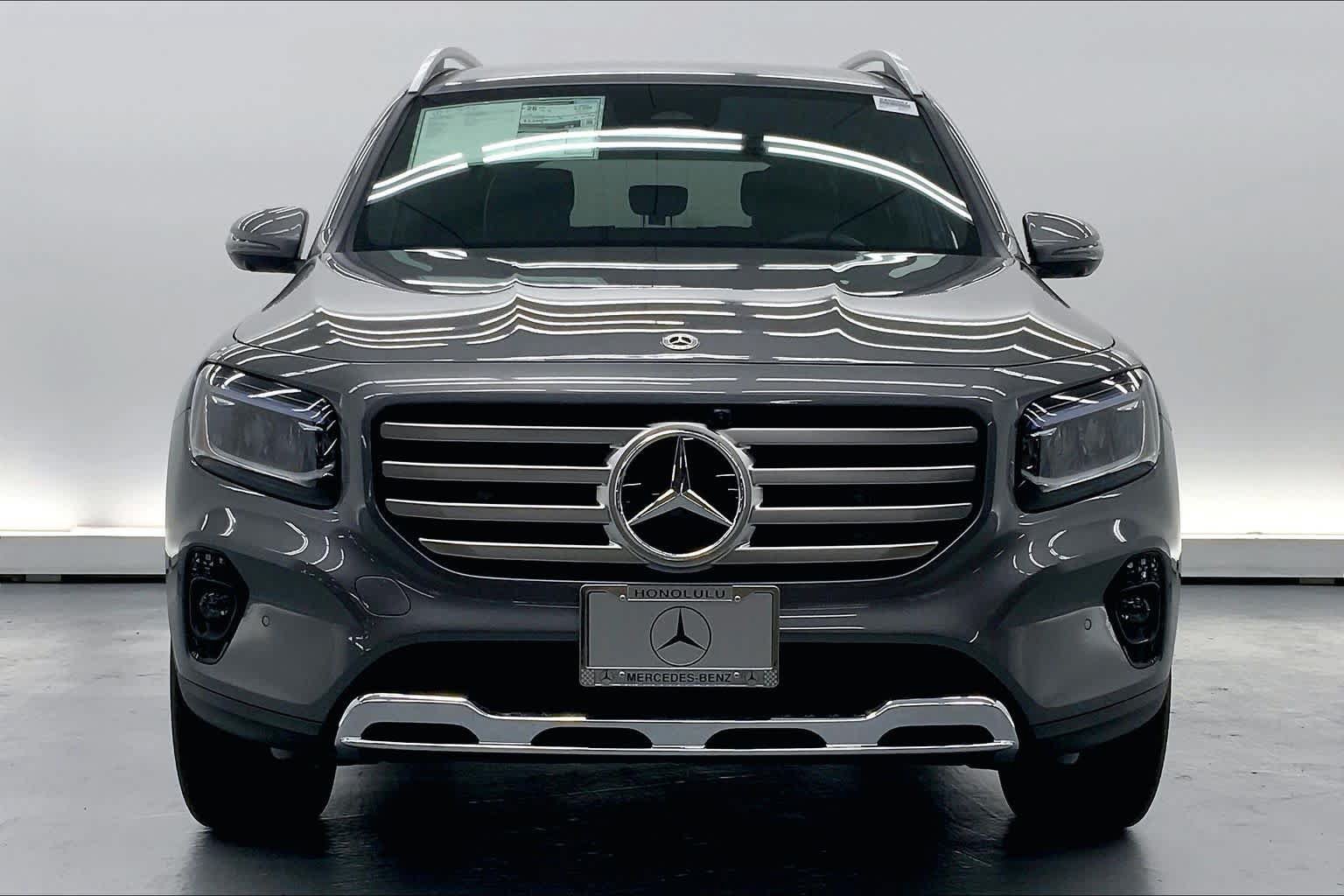 Used 2026 Mercedes-Benz GLB 250 image 3