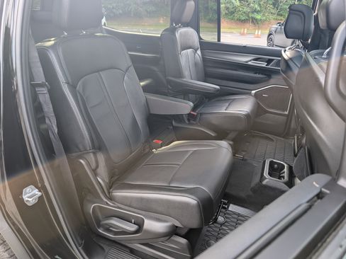 Used 2024 Jeep Wagoneer Series II w/ Convenience Group I RWD image 23