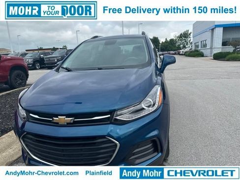 Used 2020 Chevrolet Trax LT w/ LT Convenience Package FWD image 4