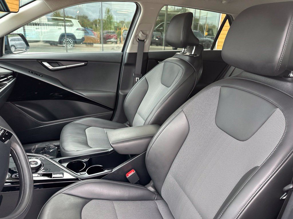 Used 2024 Kia Niro Wind w/ Wind Preserve Package FWD image 25