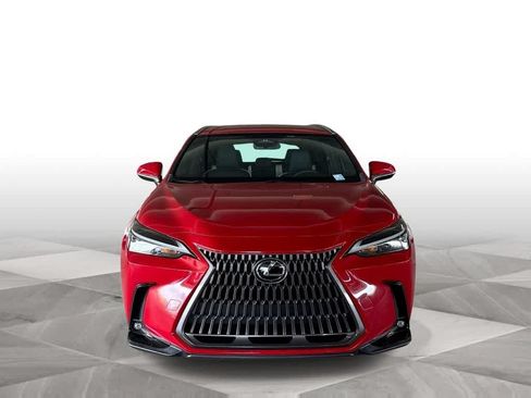 Used 2024 Lexus NX 250 FWD w/ Towing Package (2000 Lbs) image 3