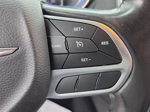 Used 2019 Chrysler 300 Touring L w/ Quick Order Package 22F RWD image 24