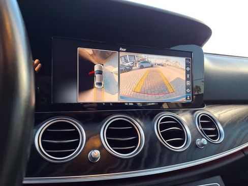 Used 2019 Mercedes-Benz E 300 image 14