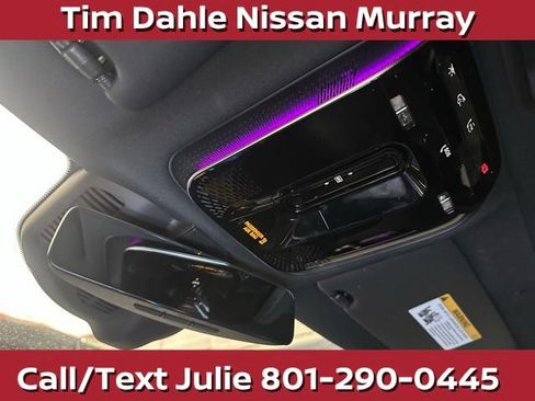 Used 2025 Mercedes-Benz C 300 4MATIC Sedan image 32