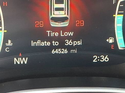 Used 2024 Chrysler Pacifica Touring-L FWD image 20