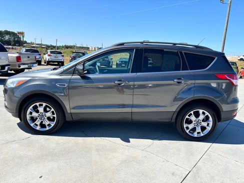 Used 2016 Ford Escape SE w/ Equipment Group 201A image 7
